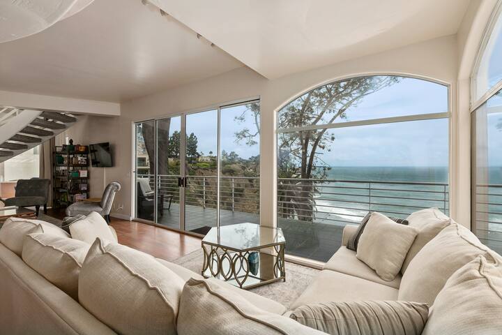 Ocean Front Villa La Jolla gallery image 2