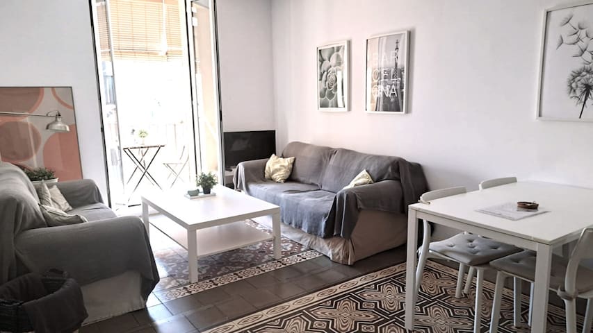 3. Central Apartment – Ramblas Port Fira Montjuic