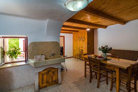 Successful Airbnb property: Cottage in green Istria, 4 persons in Ripenda Kosi