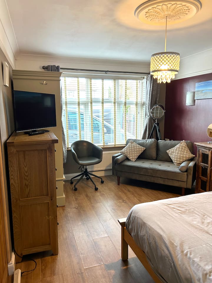 Apartment, Free Parking, Near City, Uea & Hospital - Norwich Airport (NWI)