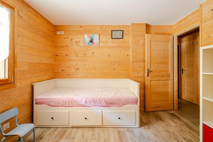 Spálňa 6