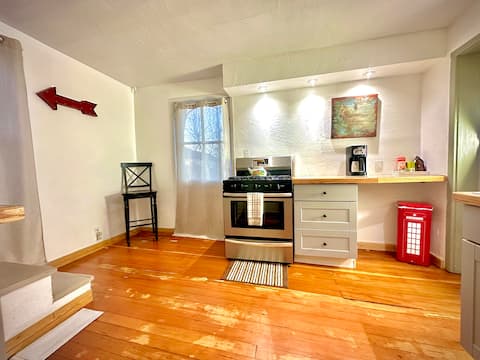 Amazing historic 1800s Carriage House!