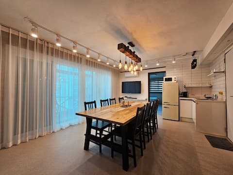 ②*Hongdae*4BR & 3Bath, elevator, Free wifi