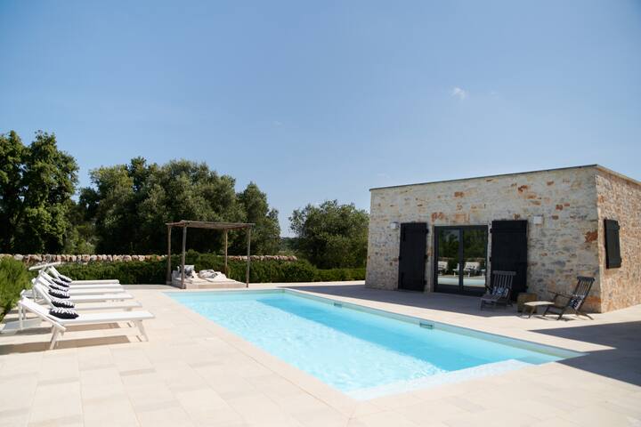 trullo and lamia Cinera