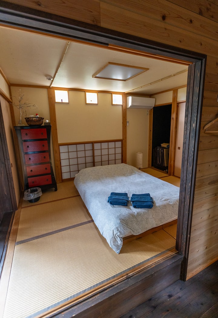 غرفة النوم 2