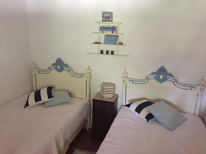 غرفة النوم 2