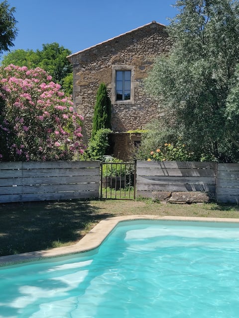 Charming 2 bedrooms cottage in 19th century spinning mill