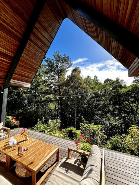 Tigh an Uillt, hot tub, river/forest views