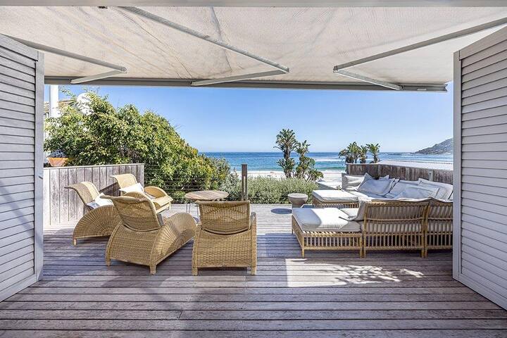 Clifton 4th Beach House | Steps from Sand & Views gallery image 2