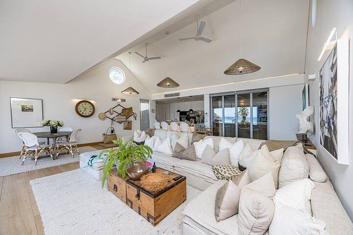 Clifton 4th Beach House | Steps from Sand & Views gallery image 5