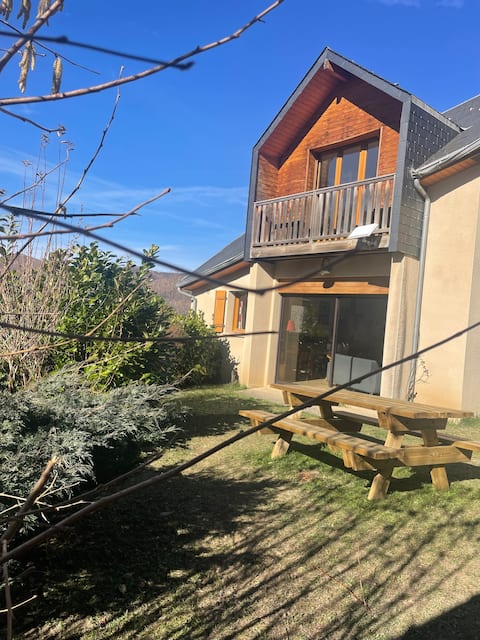 Chalet Comfortable and warm GERM PEYRAGUDES