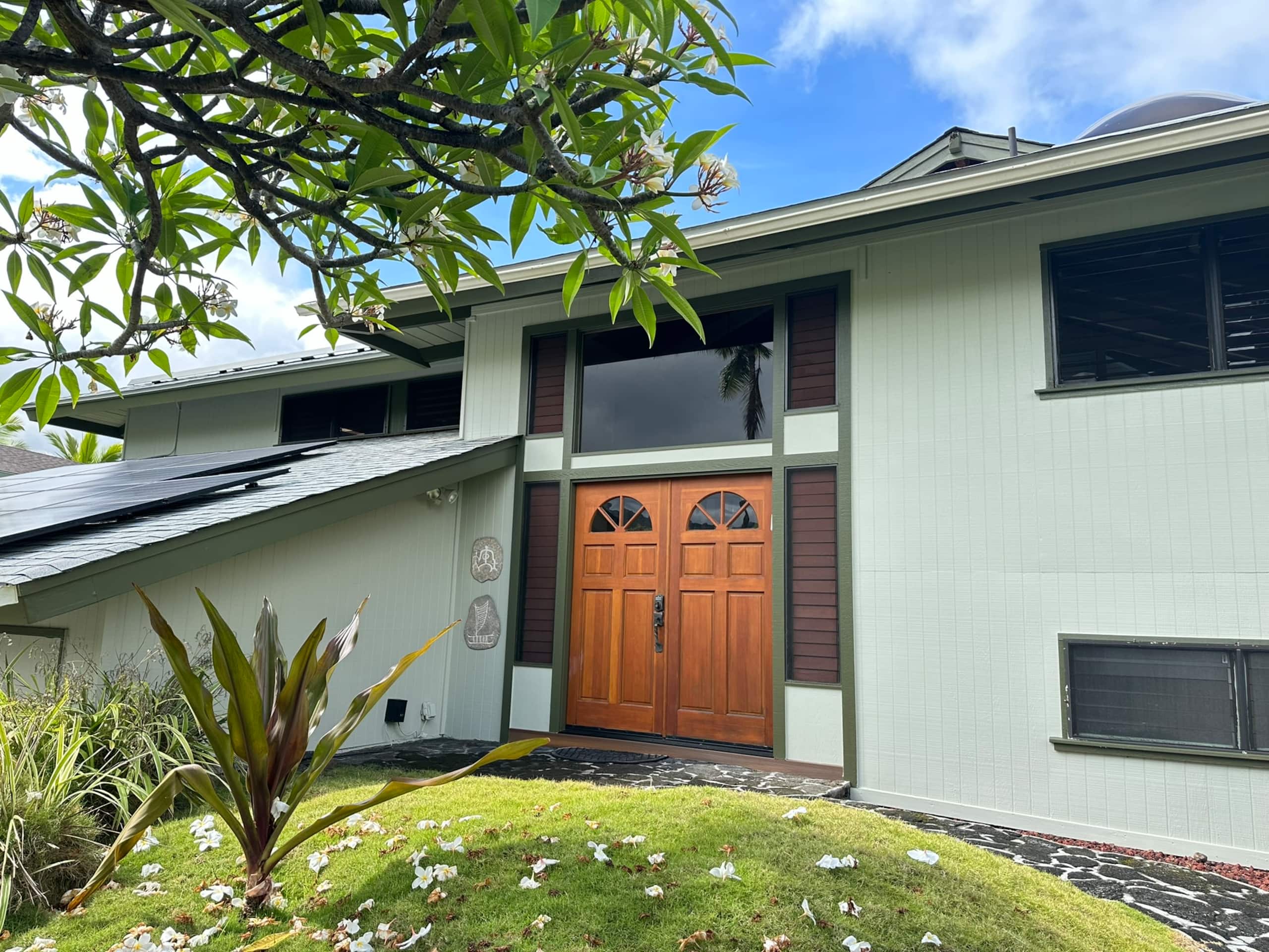 Home in Kailua-Kona · ★4.84 · 4 bedrooms · 3 beds · 2.5 baths - Image 25