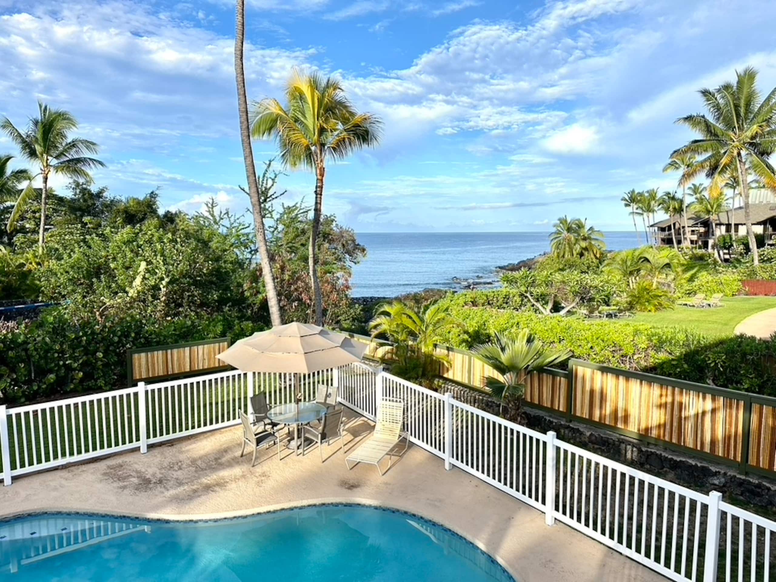 Home in Kailua-Kona · ★4.84 · 4 bedrooms · 3 beds · 2.5 baths - Image 16