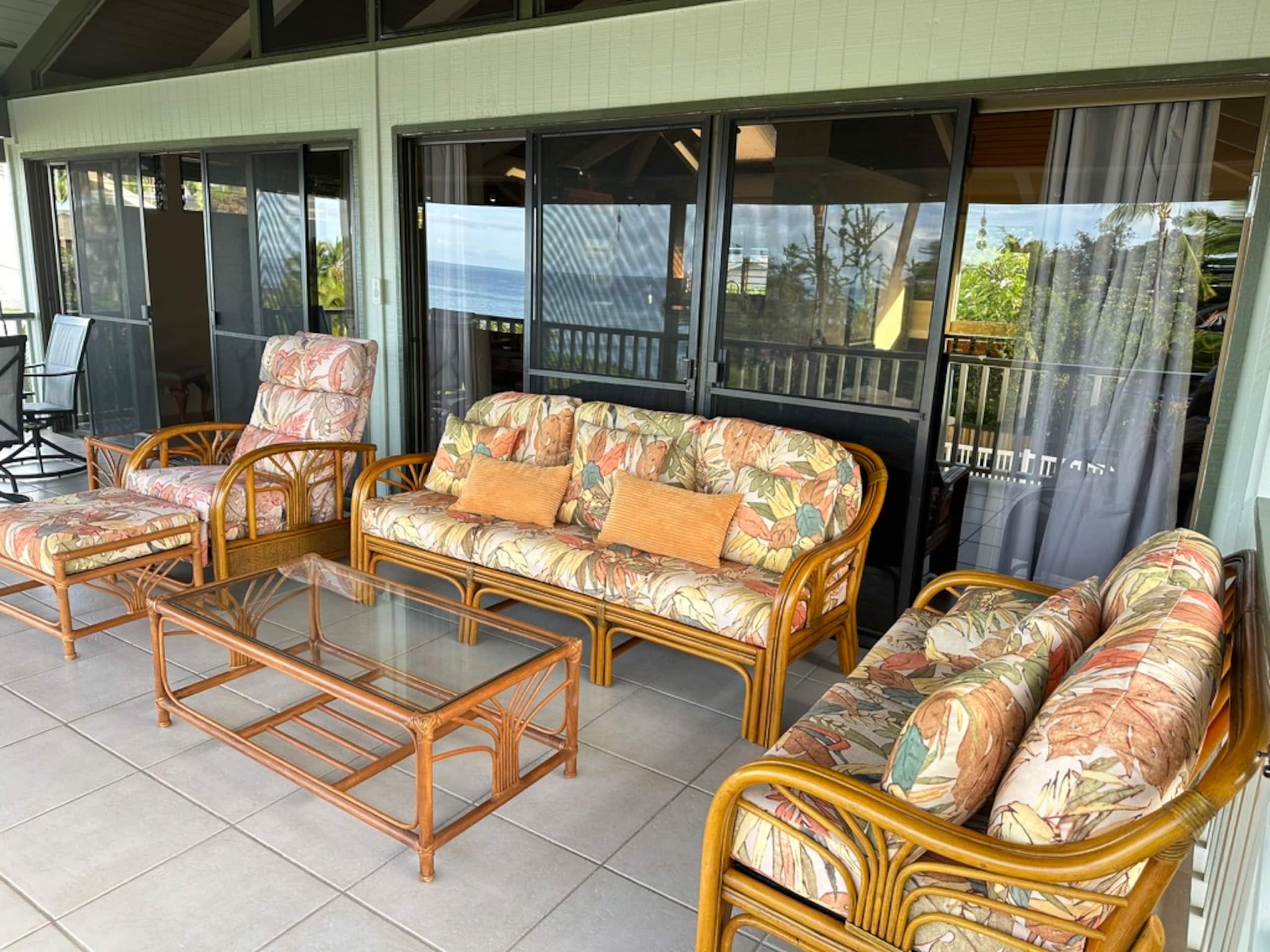 Home in Kailua-Kona · ★4.84 · 4 bedrooms · 3 beds · 2.5 baths - Image 26