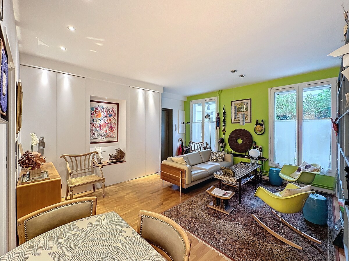 Popular Airbnb listing: Paris Centre 2nd Montorgueil, quiet 2 rooms in Paris 2e Arrondissement