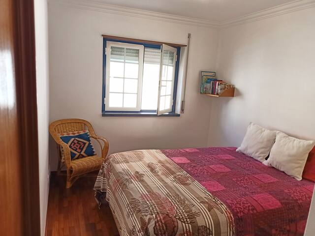 LIKE-HOME-Ericeira center-T4 House-Boa Onda gallery image 4