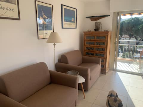 Annonce Airbnb populaire: GREAT APT 4 PEOPLE 100M SEA AND CITY à Sainte Maxime