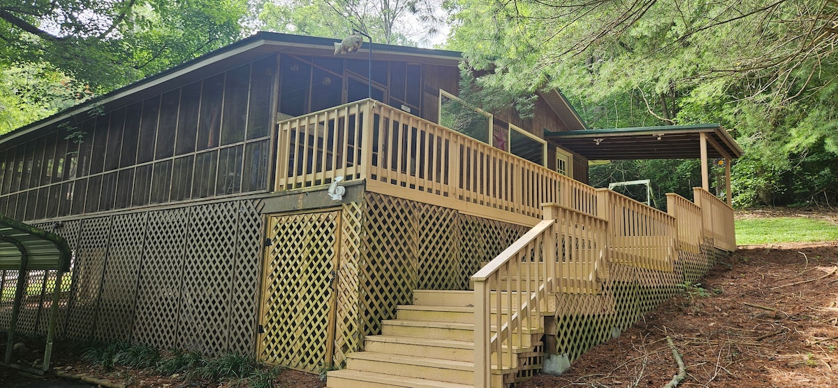 Center Hill Lake - Holmes Creek Cottage - Cottages for Rent in