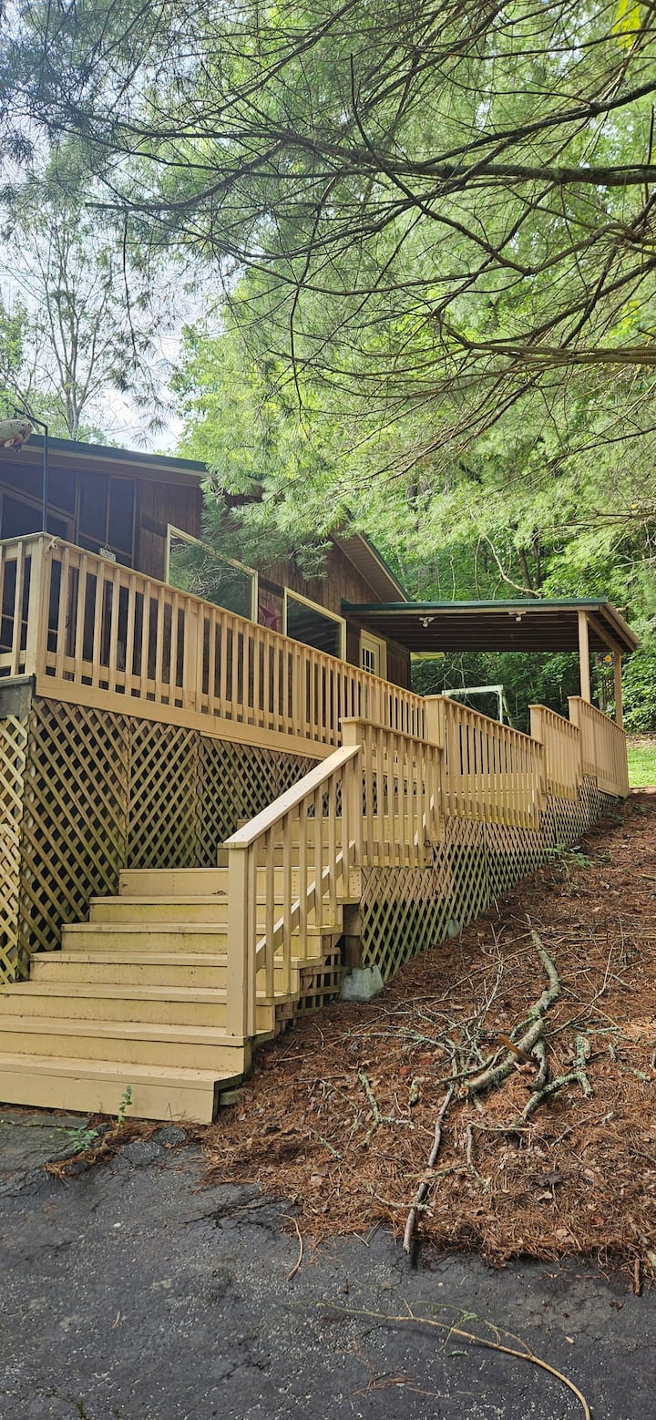 Center Hill Lake - Holmes Creek Cottage - Cottages for Rent in