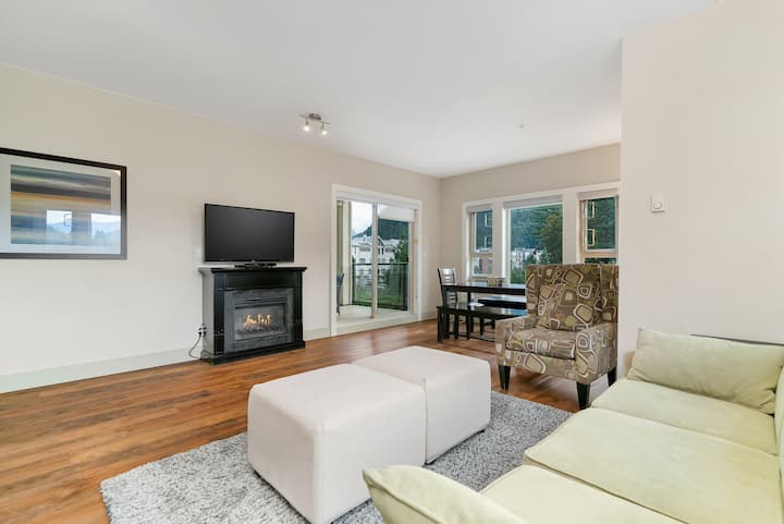2 Bedroom Grand Suite! - Harrison Hot Springs