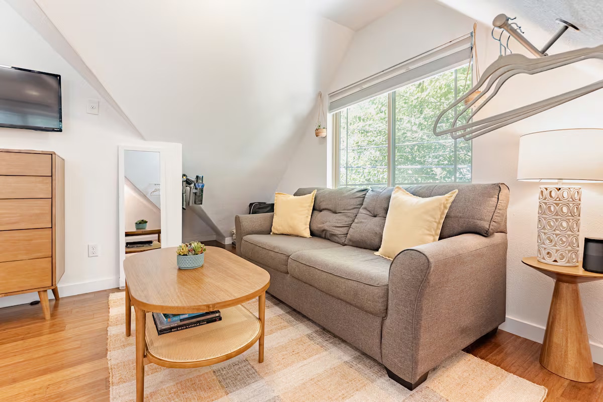 Light-Filled Loft near Lady Bird Lake