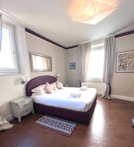 Atmosphere of Home in Florence: Cathedral View gallery image 2