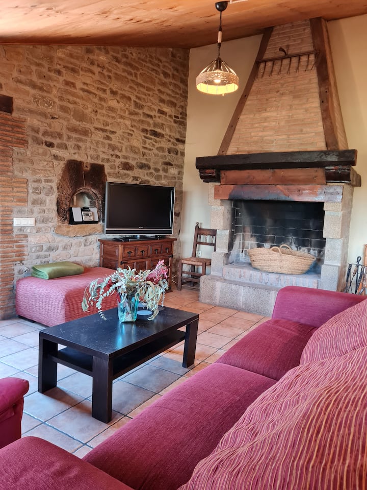 Masia Completa Amb Piscina Solsona/cardona  Galls - Cardona