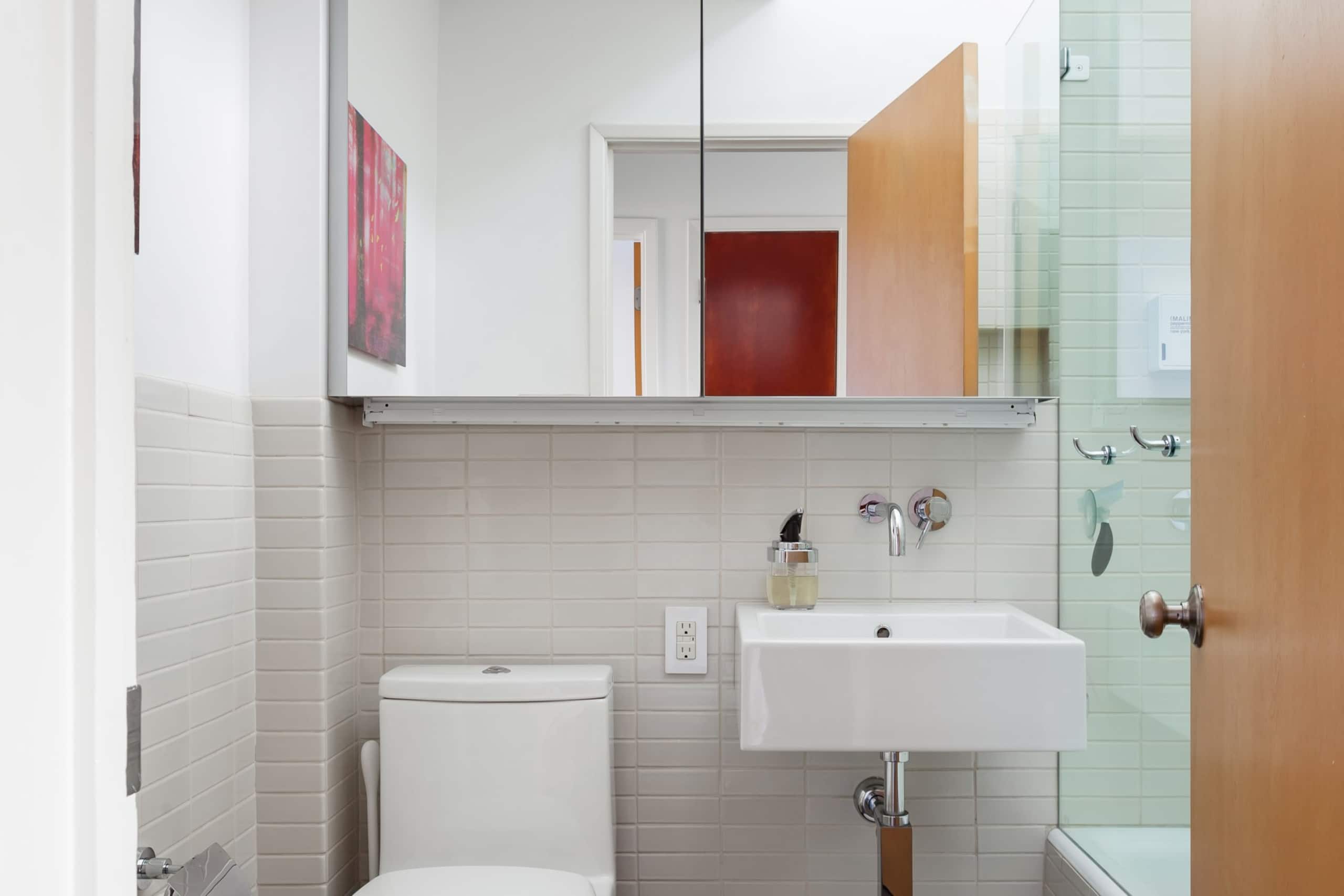 Home in San Francisco · ★4.99 · 3 bedrooms · 3 beds · 2 baths - Image 23