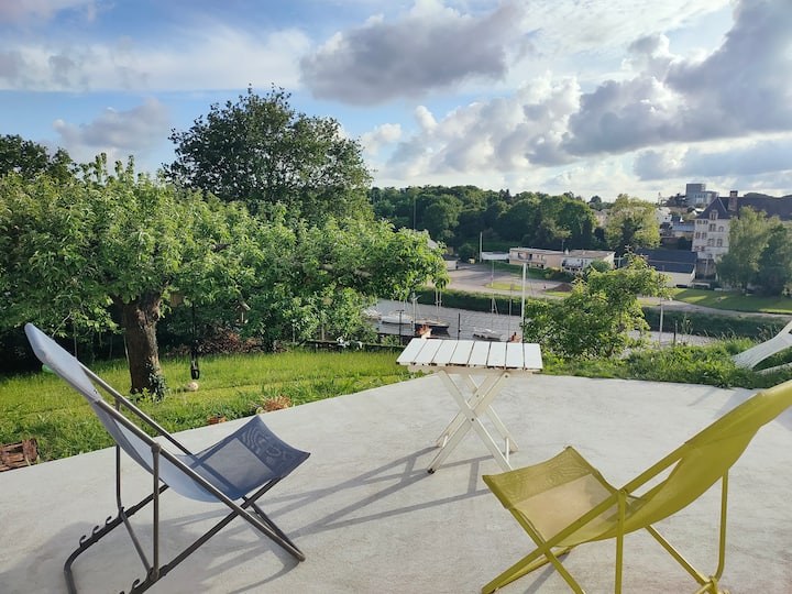 Maison Familiale Avec Très Belle Vue Panoramique - Bretagne