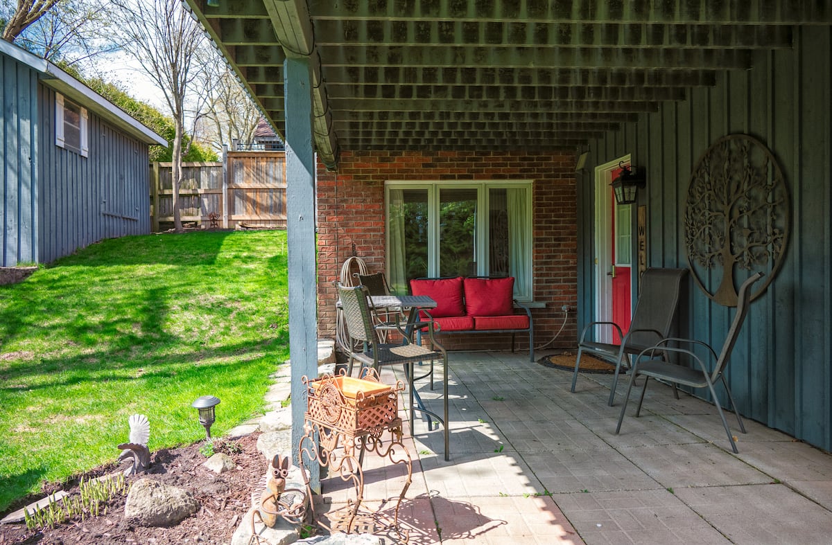Port Perry Stay — 2