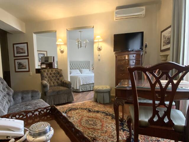 Casa Corp Boutique Suites Condesa managed Airbnb listing 3
