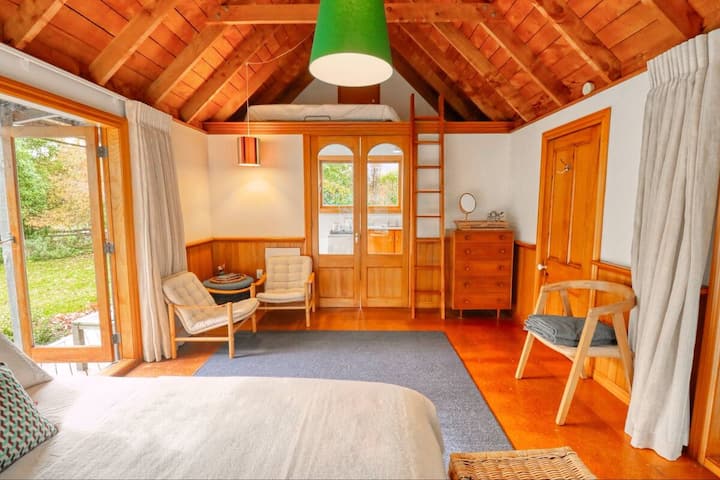 Your Own Cottage Hideaway - Ōtaki