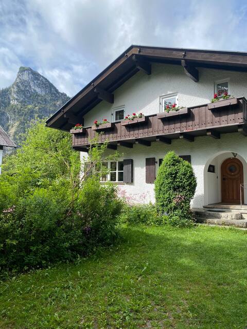 your private holiday home Valentin in Oberammergau
