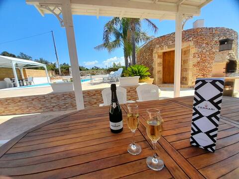 VILLA with Trullo, Sea View and Exclusive Pool