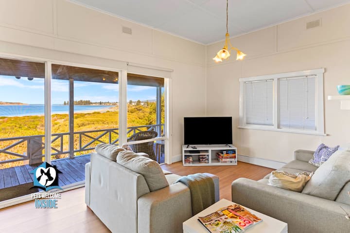 Absolute Beachfront 3br 2ba Home W/ Beach Track - Victor Harbor