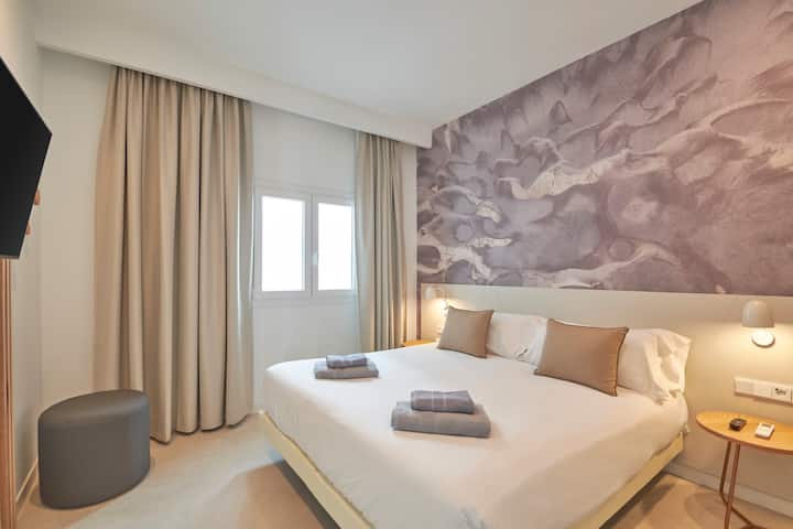 Ფართო საძინებელი საოცნებო დასვენებისთვის. 