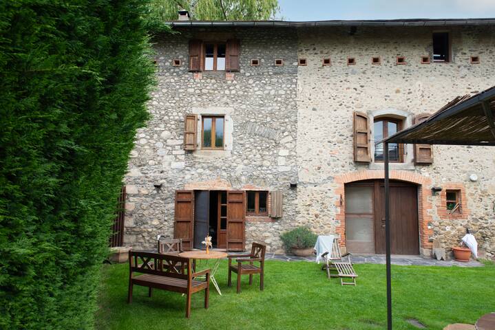 Villa in Mas Sant Marc. Breakfast included. gallery image 2