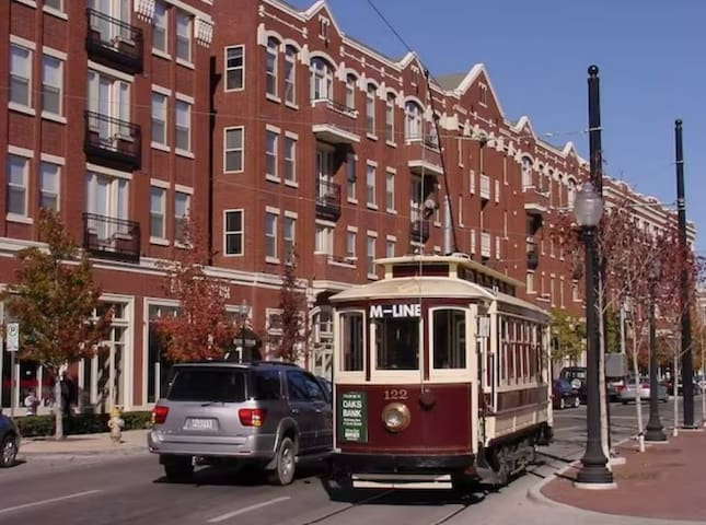 West Village/ Dallas 2BR Prime Location Walkable