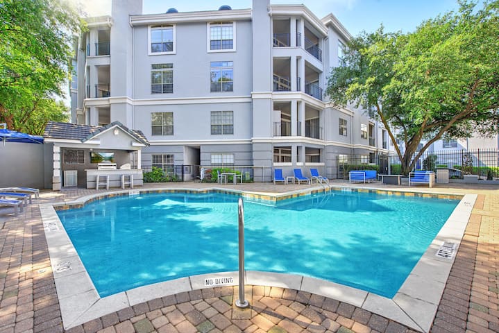 West Village/ Dallas 2BR Prime Location Walkable gallery image 2