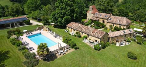La Forge with pool, tennis, bikes