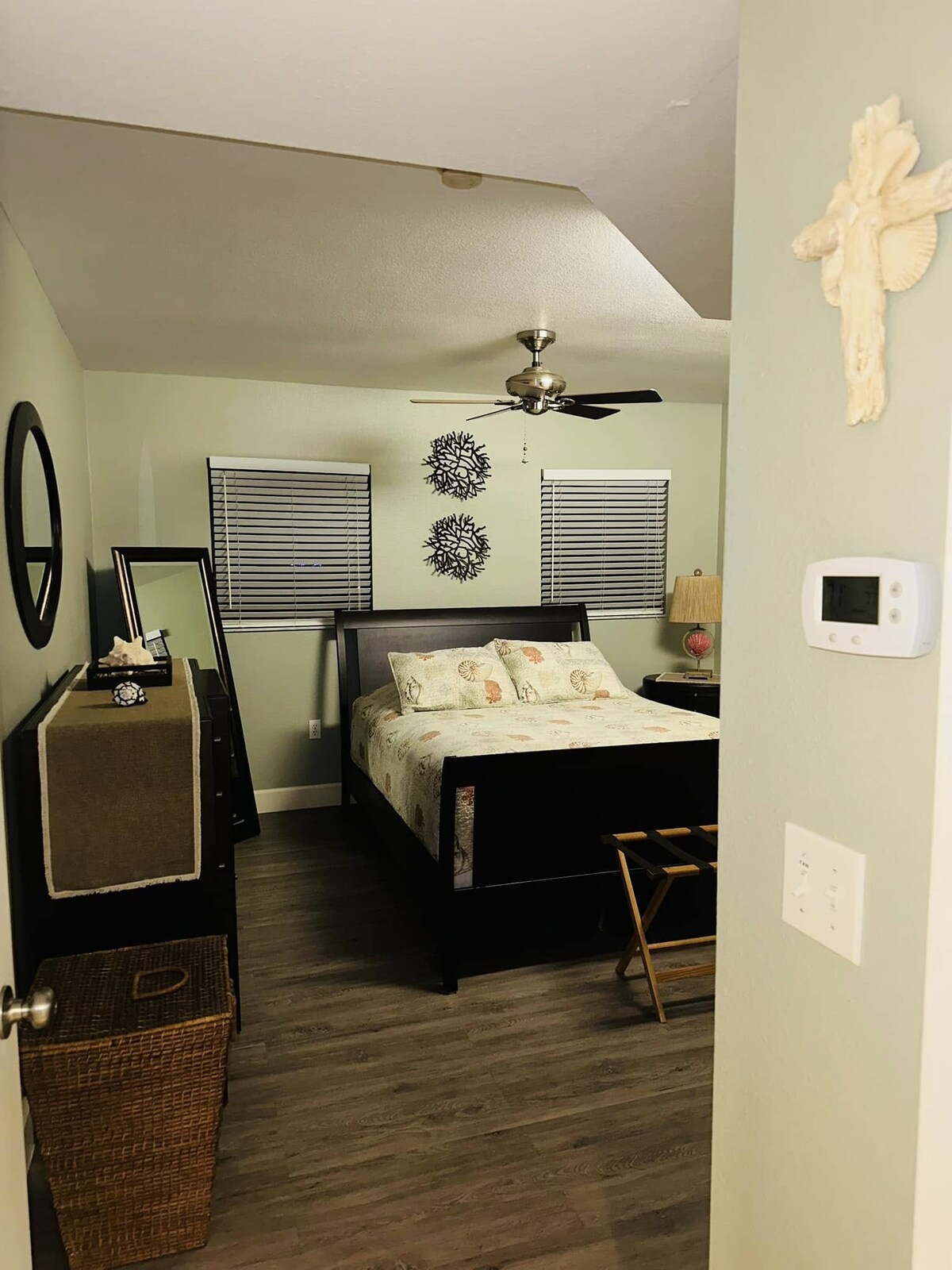 საძინებელი 1