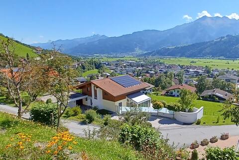 Detached Chalet with luxurious wellness in Piesendorf