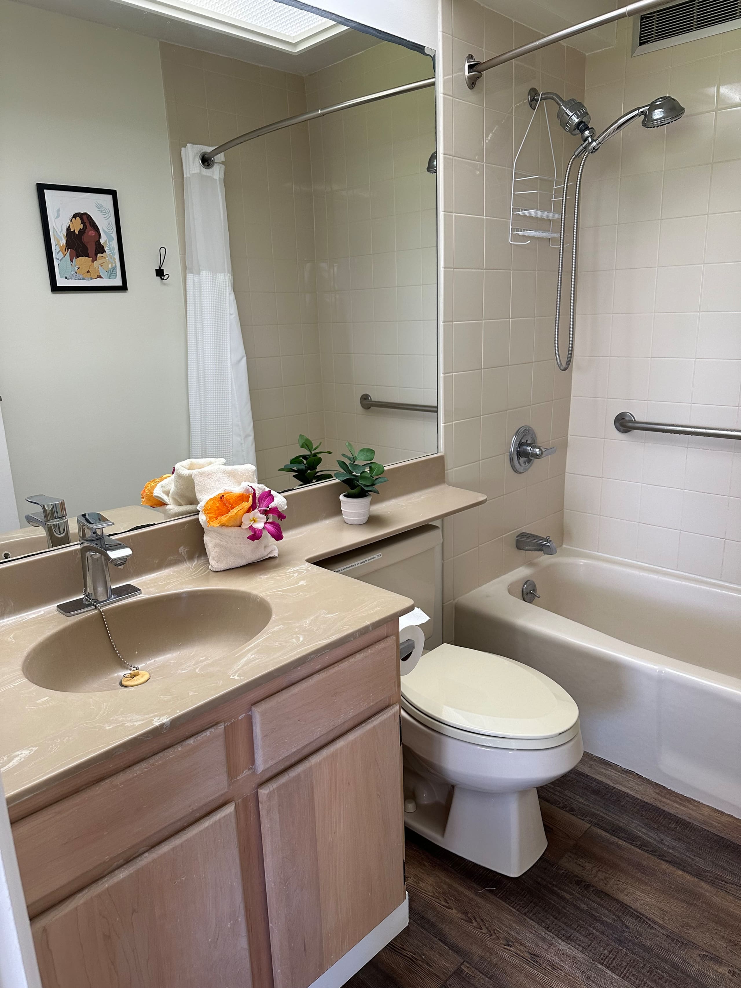 Condo in Princeville · ★4.9 · 1 bedroom · 2 beds · 2 baths - Image 14