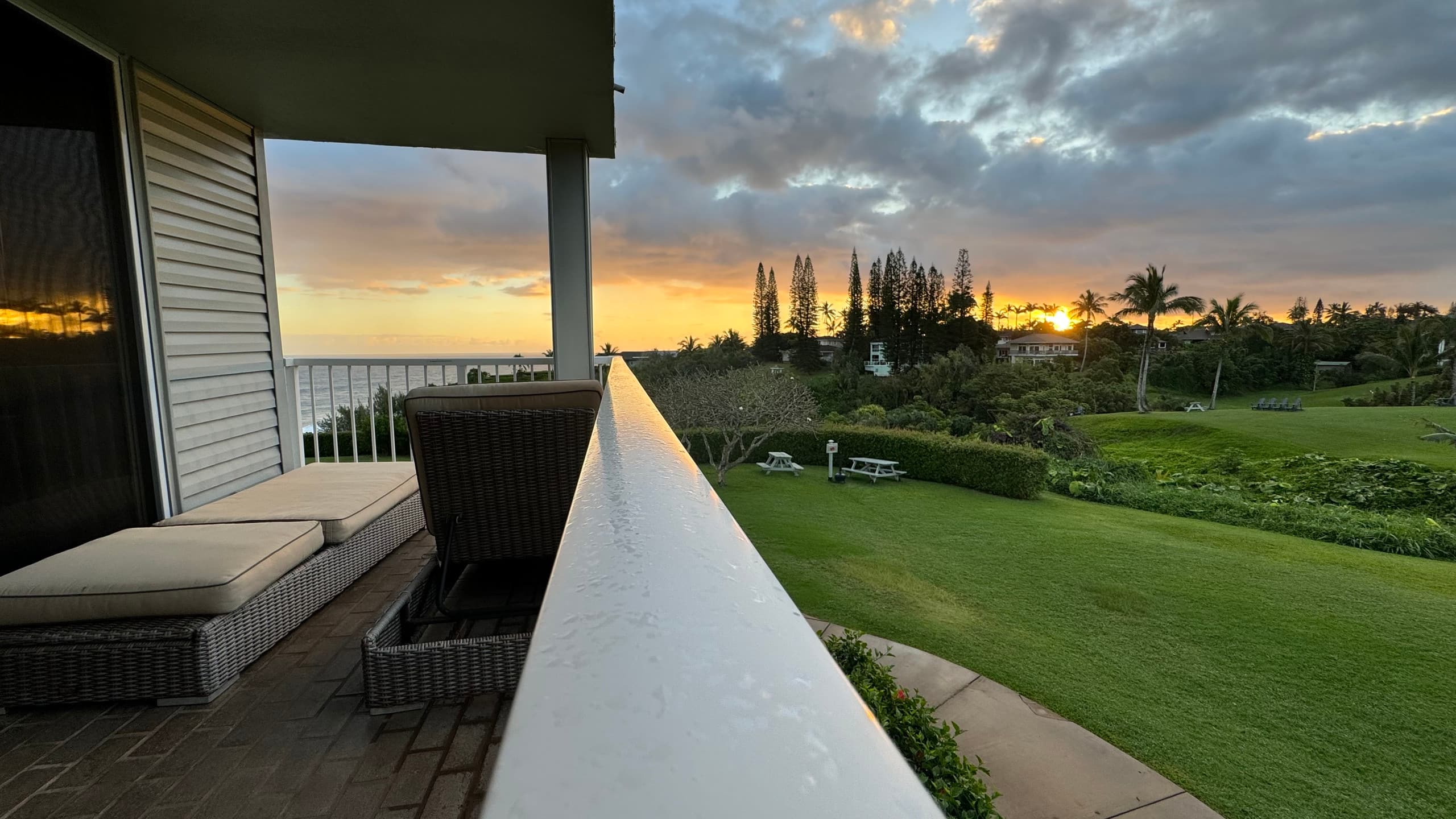 Condo in Princeville · ★4.9 · 1 bedroom · 2 beds · 2 baths - Image 16