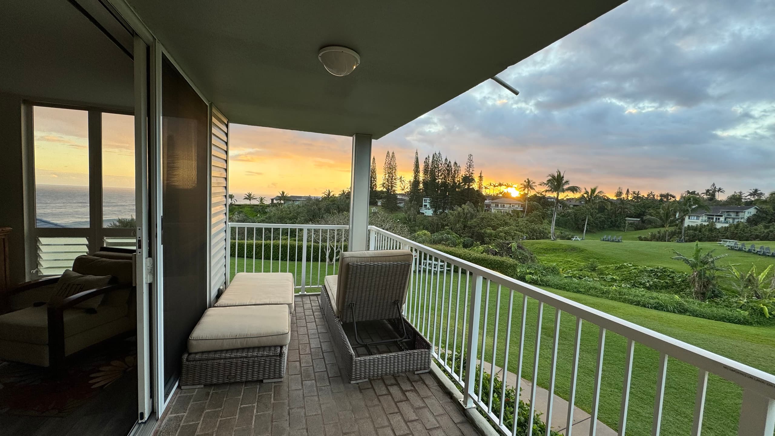 Condo in Princeville · ★4.9 · 1 bedroom · 2 beds · 2 baths - Image 20