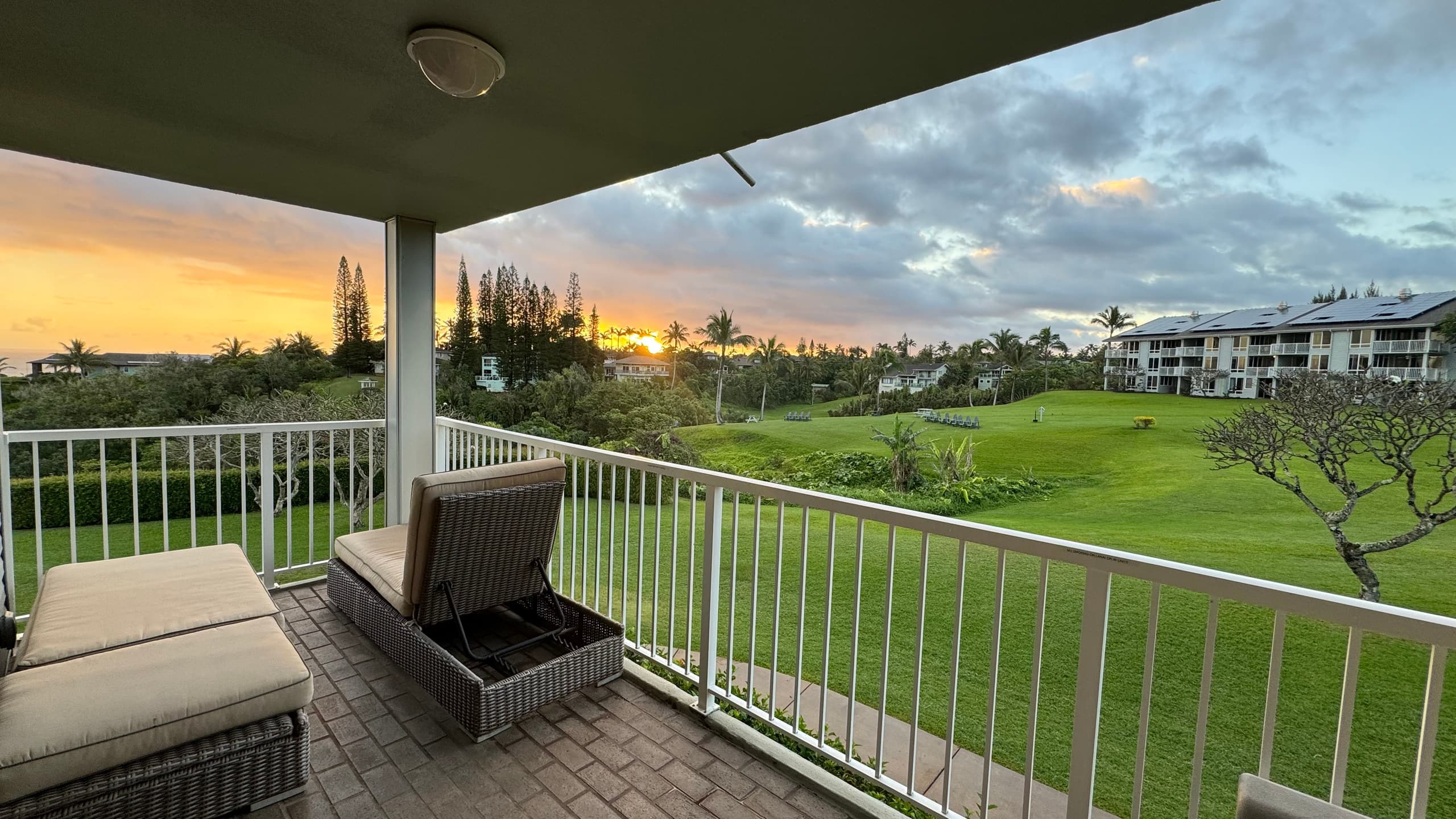 Condo in Princeville · ★4.9 · 1 bedroom · 2 beds · 2 baths - Image 18