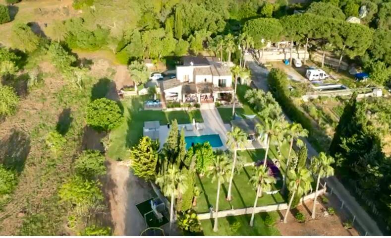 VILLA CAN JOYA amazing 8 min beach gallery image 2