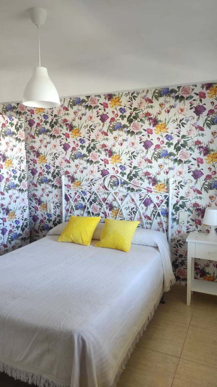 Miestnosť na kvety s výhľadom na oceán