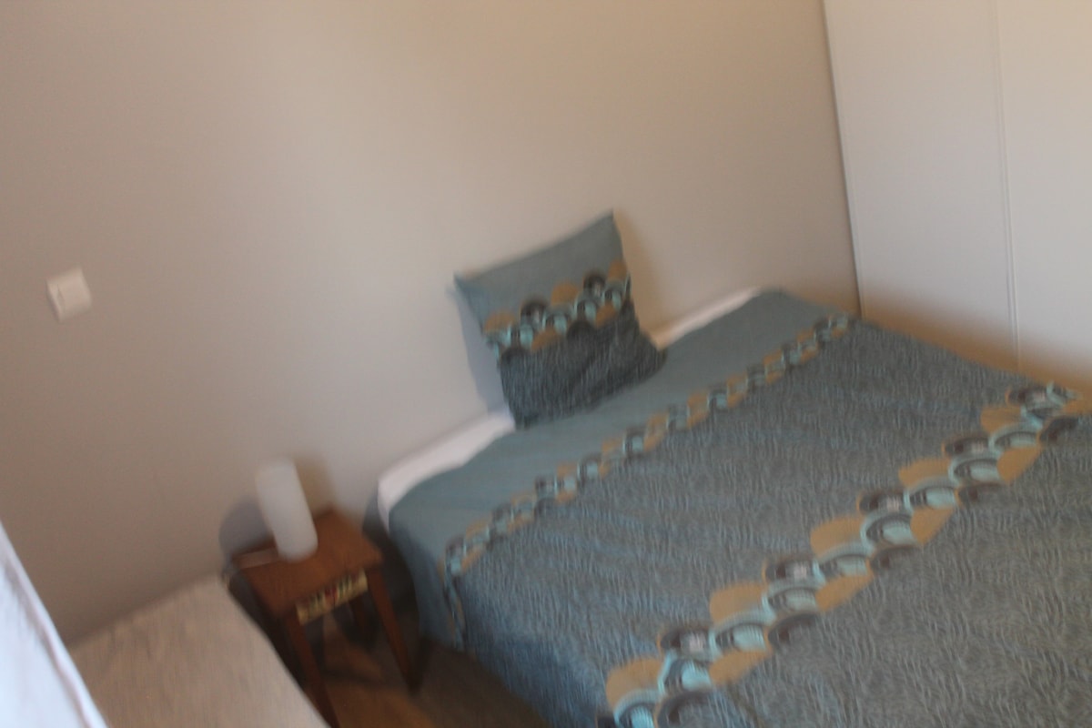 غرفة النوم 2