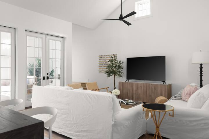 2 Home Estate | Pool + Fire Pit | Walk Downtown gallery image 4